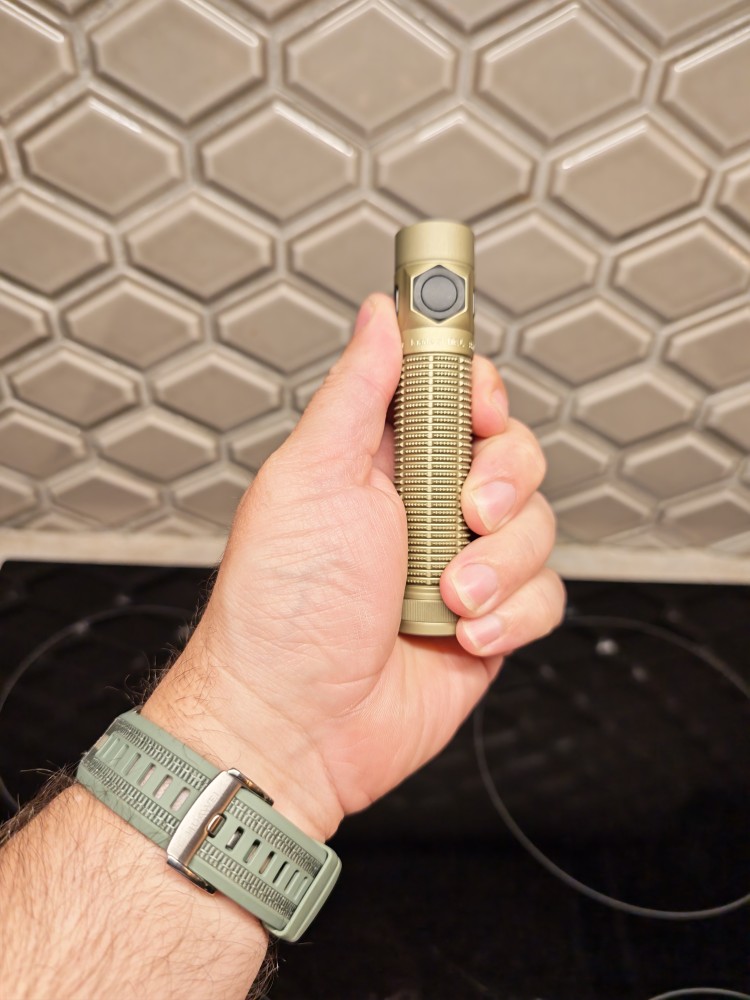 anker ultra-bright tactical flashlight with 1300 lumens rechargeable Anker LC130 LED Flashlight, IP67 Waterproof Rechargeable Professional Ultra  Bright 1300 Lumens from 3 CREE LED Flashlight (Camp Safety, Emergency Use),  5 Light Modes, 26650 Battery Included : Amazon.se: Tools & Home Improvement